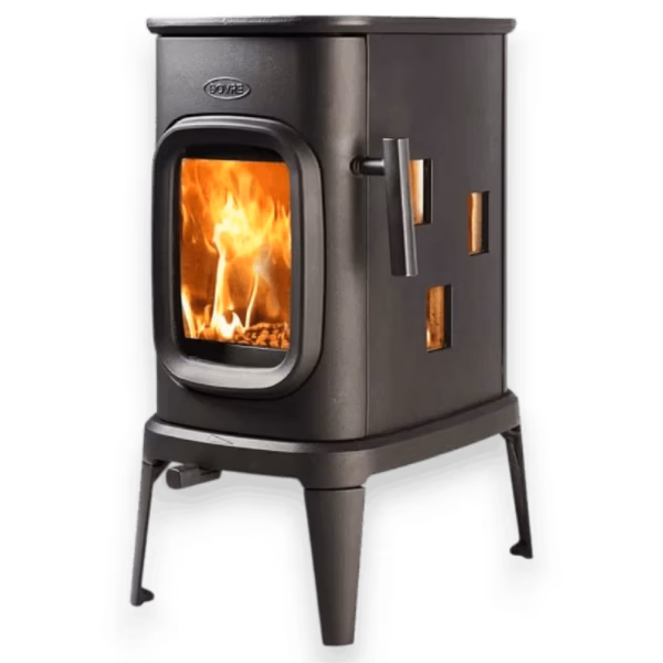 Dovre Saga 107 peisovn, sett fra venstre side, med sideglass